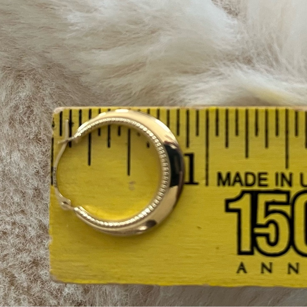 Classic Solid 14 K Gold Hoop Earrings - Elegant Women Jewelry - Picture 9 of 10
